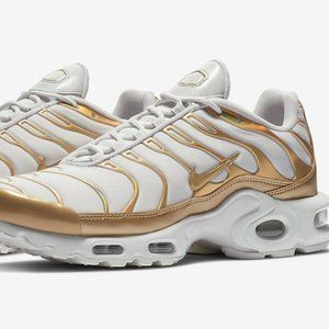 kobe shoes womens gold